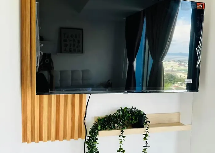 Azure Staycation By Maxan Apartment