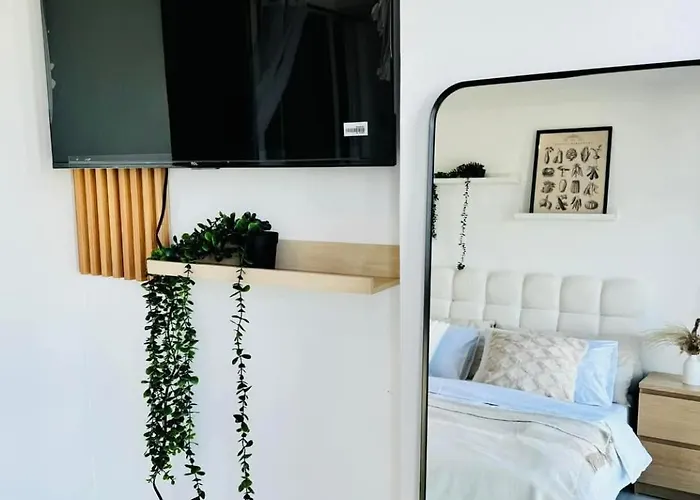 Apartment Azure Staycation By Maxan